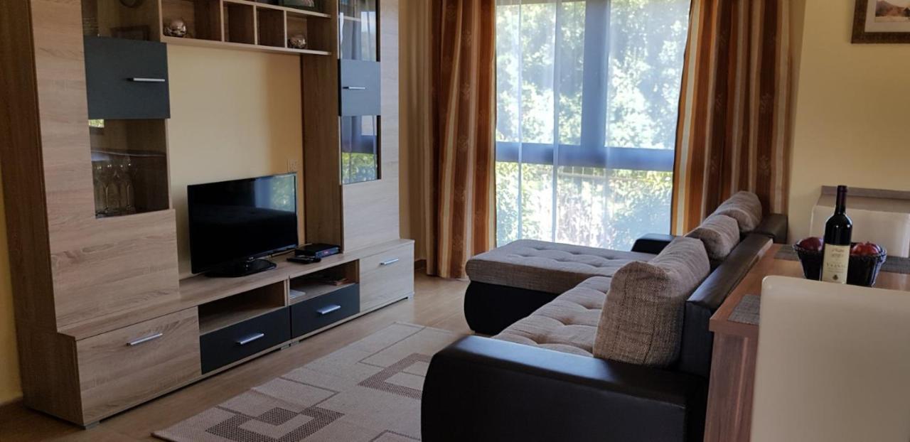 Villa Persik ウトイェハ エクステリア 写真